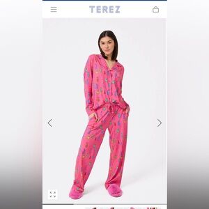 Terez BNWT Barbie Girl Pink Bunnies PJs